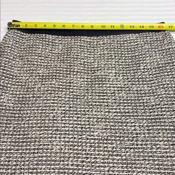 LOFT Skirt Pencil Tweed Office Grosgrain Ribbon Waist Black Cream Preppy Size 10 - Picture 5 of 6